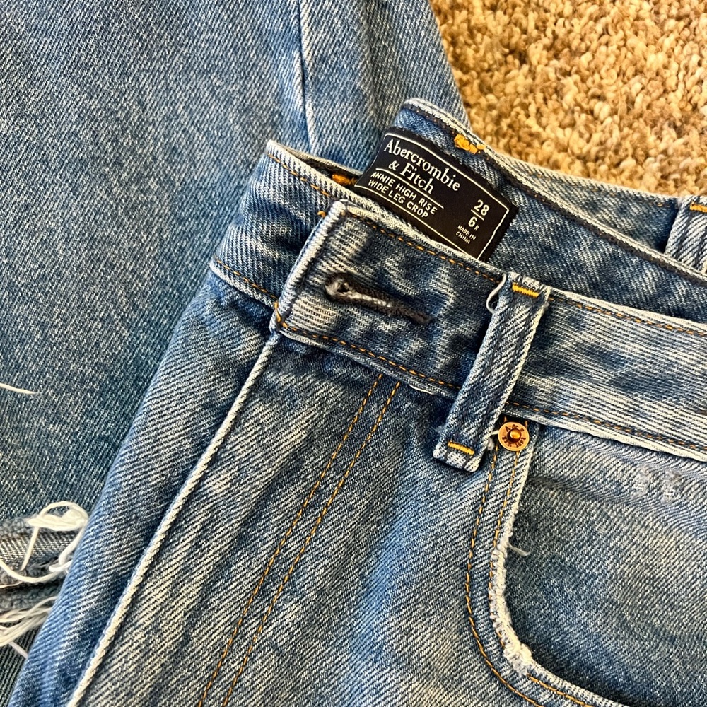 Abercrombie Wide Leg High Rise Jeans